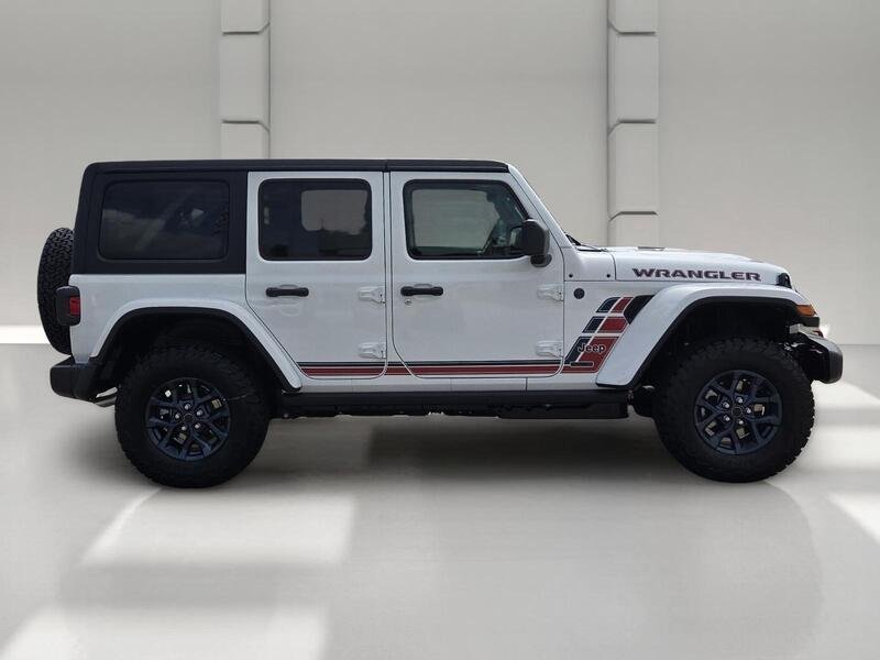 New 2026 Bright White Clearcoat Jeep WILLYS 4 DOOR 4X4 image 6