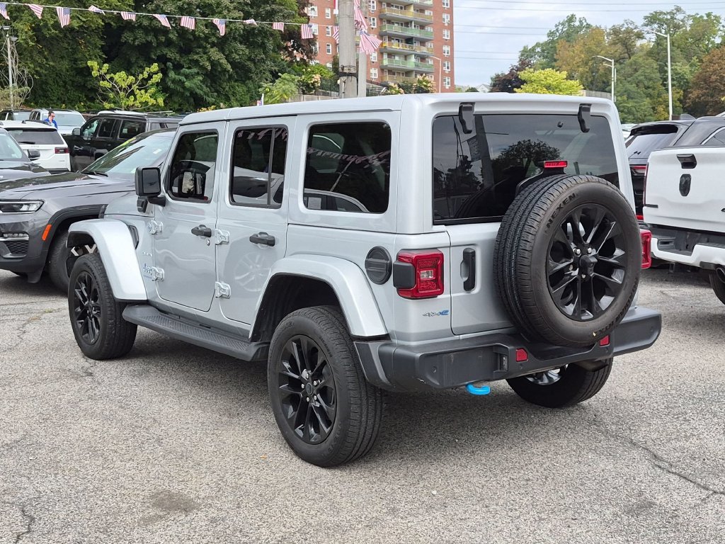 Used 2024 Silver Jeep Sahara 4xe image 7