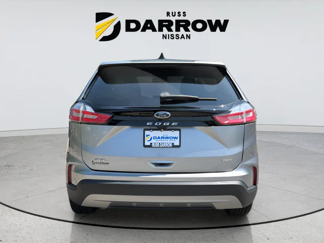 Used 2024 Silver Ford SEL image 4