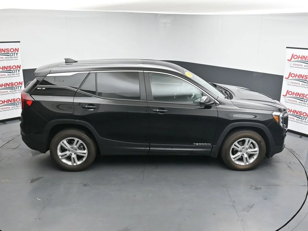 2024 GMC Terrain SLE - Photo 32