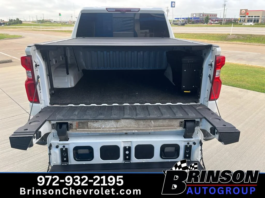 Used 2024 Iridescent Pearl Tricoat Chevrolet LTZ image 10