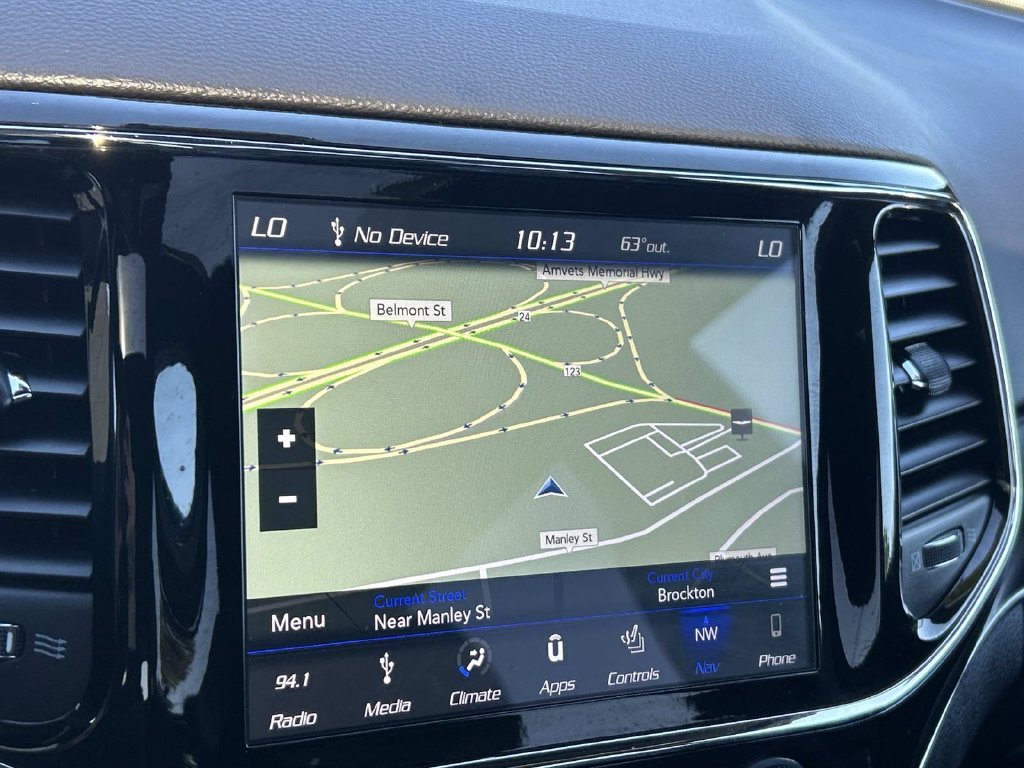 Used 2019 White Jeep Limited image 32