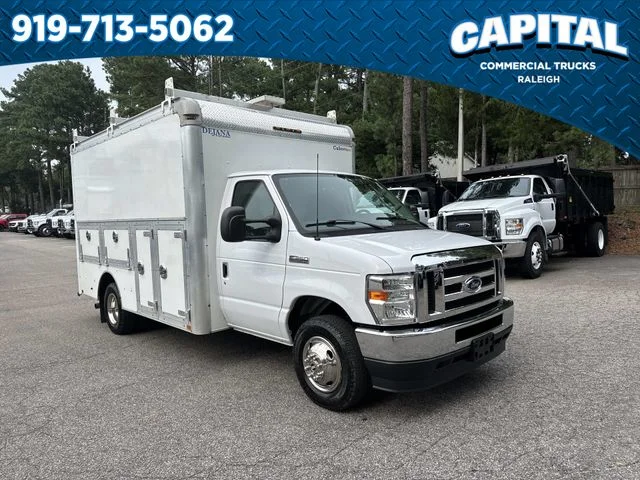Used 2023 White Ford Base image 2