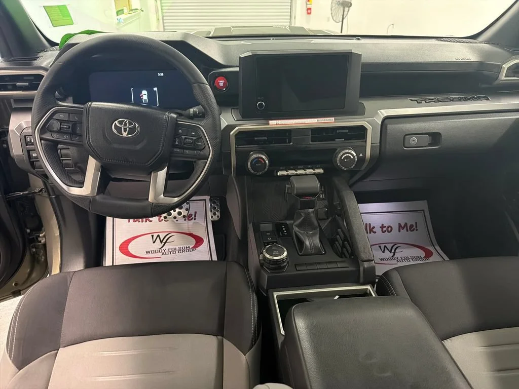 Used 2026 Bronze Oxide Toyota SR5 image 16