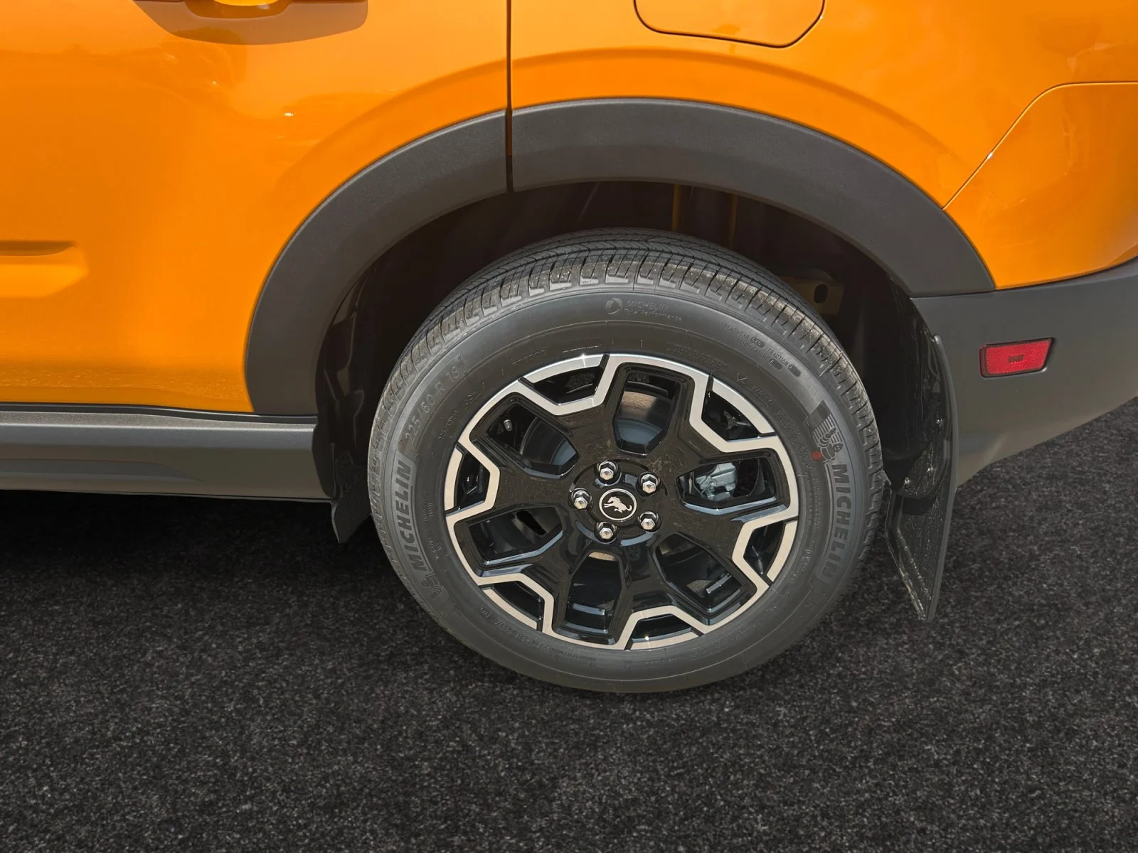 New 2026 Orange Fury Metallic Tri-Coat Ford Outer Banks image 9