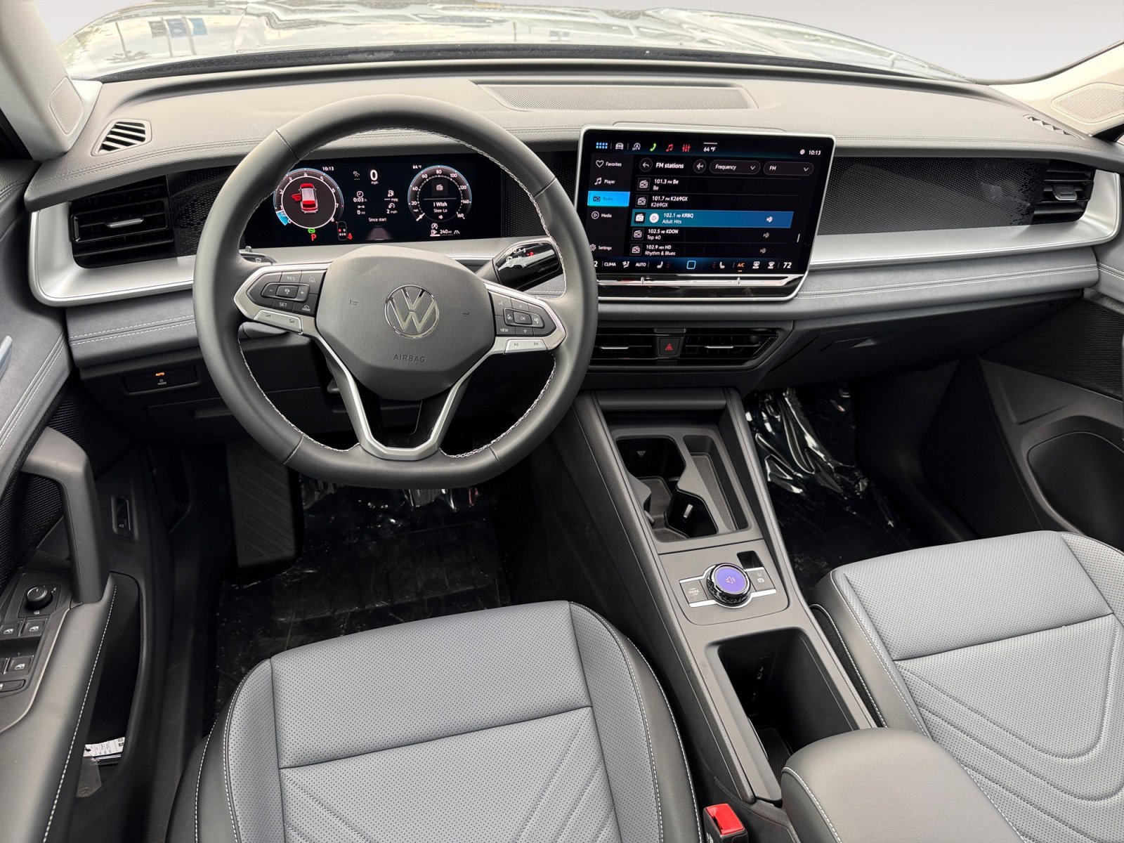 New 2026 Platinum Gray Volkswagen SE image 15