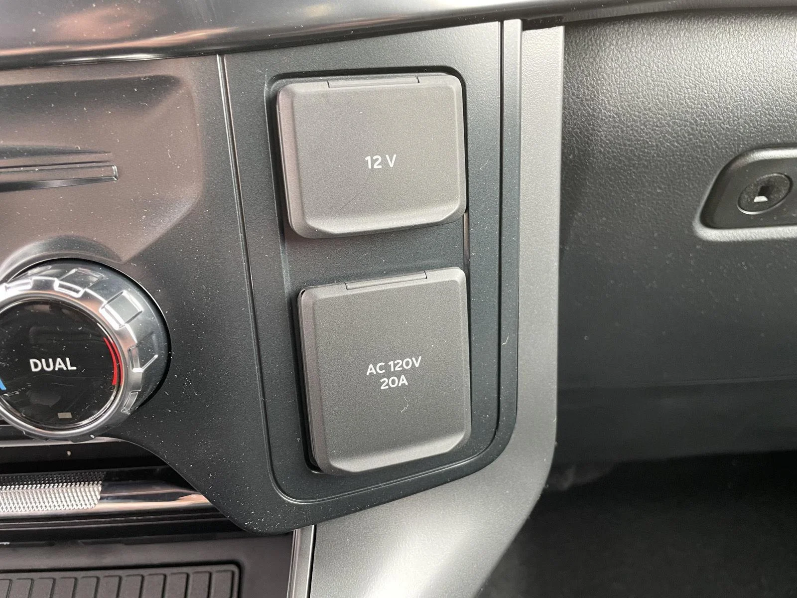 New 2026 Carbonized Gray Metallic Ford Tremor image 28