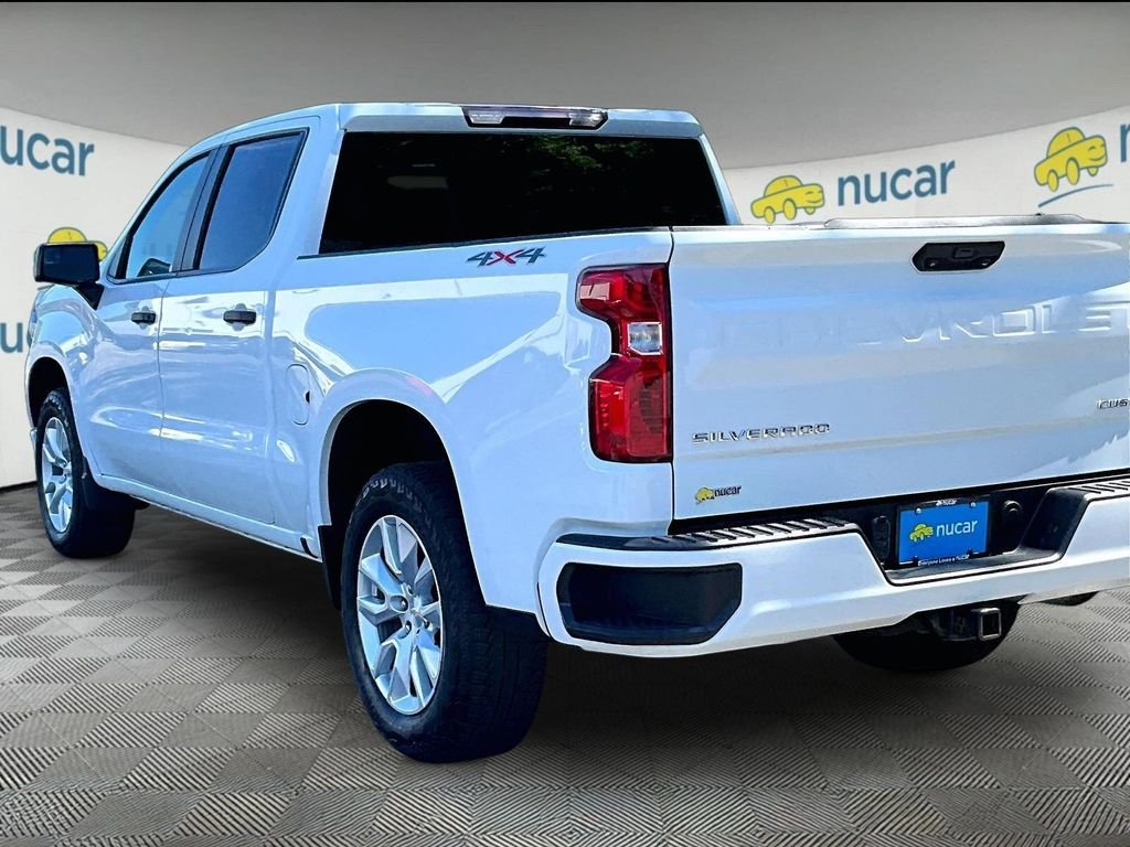 Used 2023 White Chevrolet Custom image 4