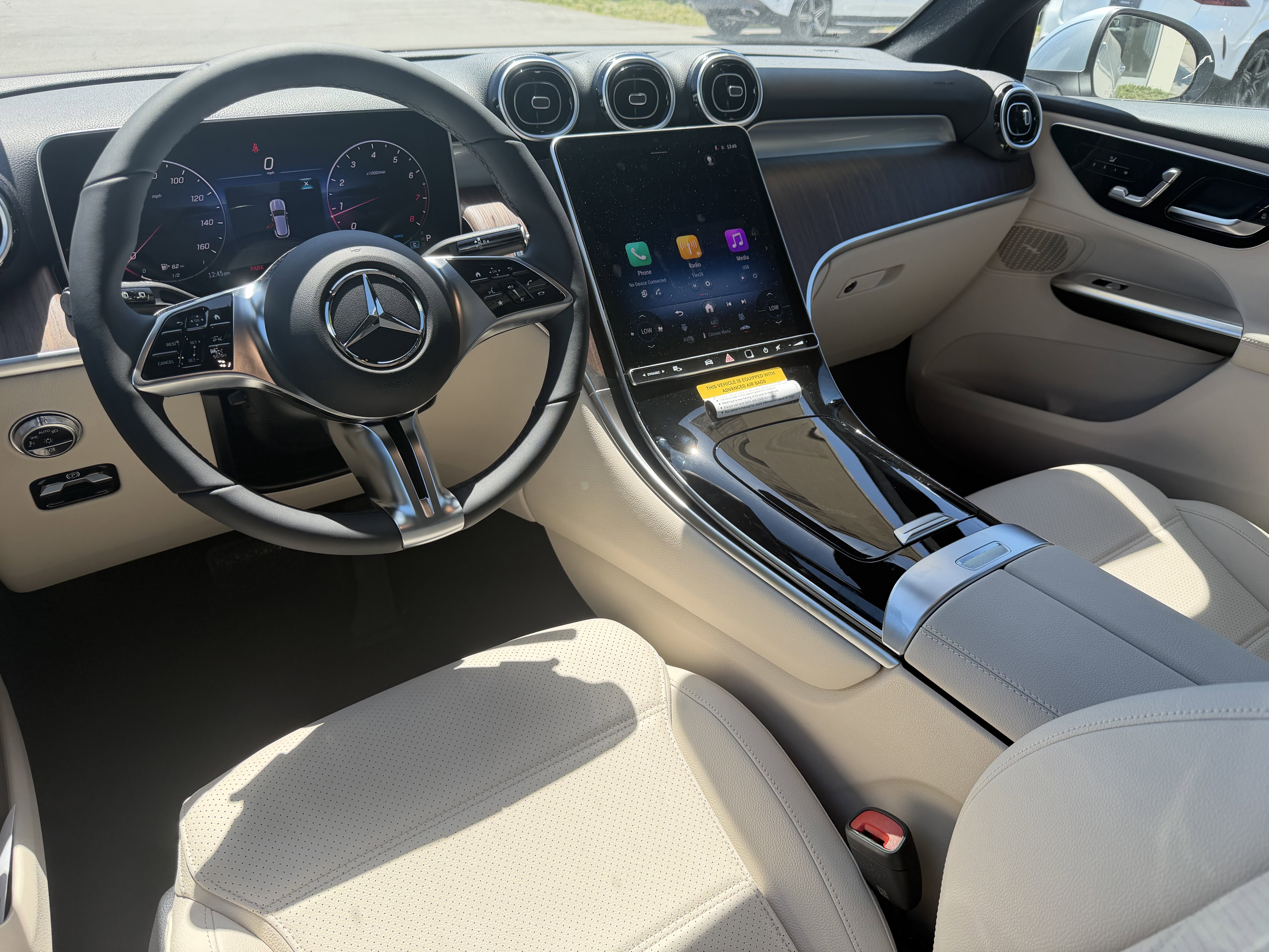 New 2026 Cirrus Silver Metallic Mercedes-Benz GLC 300 image 28