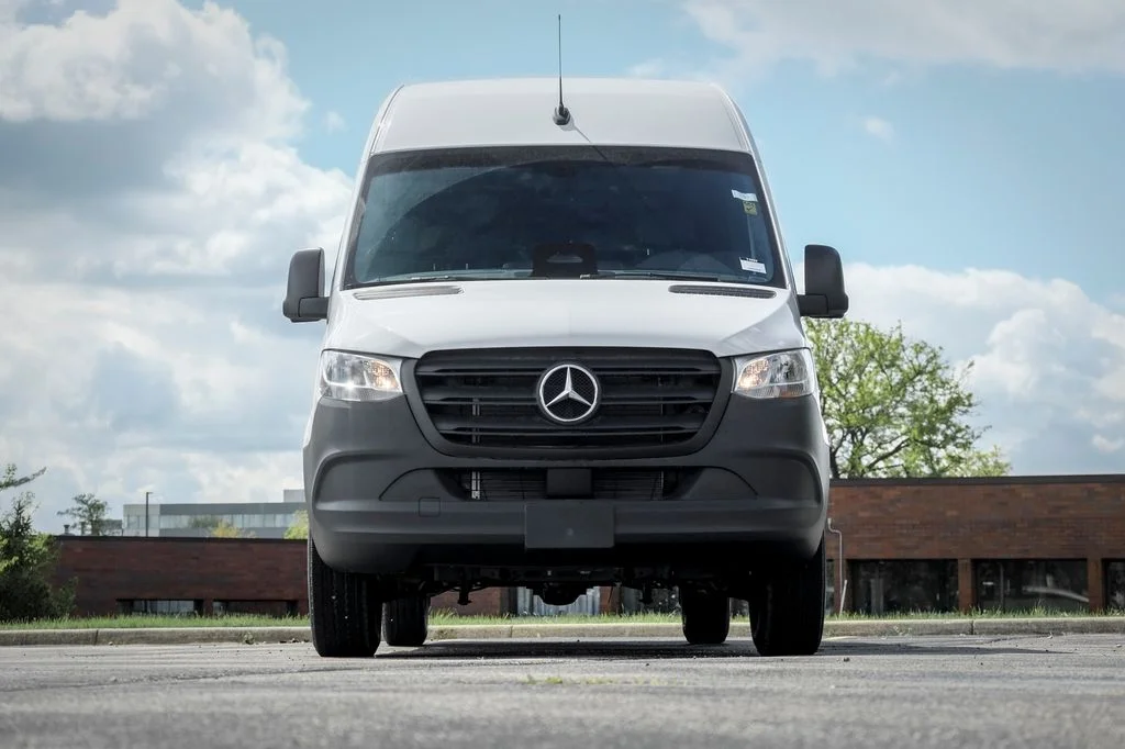 Used 2026 Arctic White Mercedes-Benz Cargo 170 WB image 5