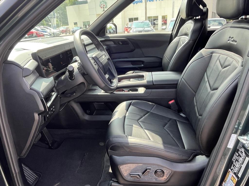 Used 2027 Black Jade Green Kia X-Line EX image 8