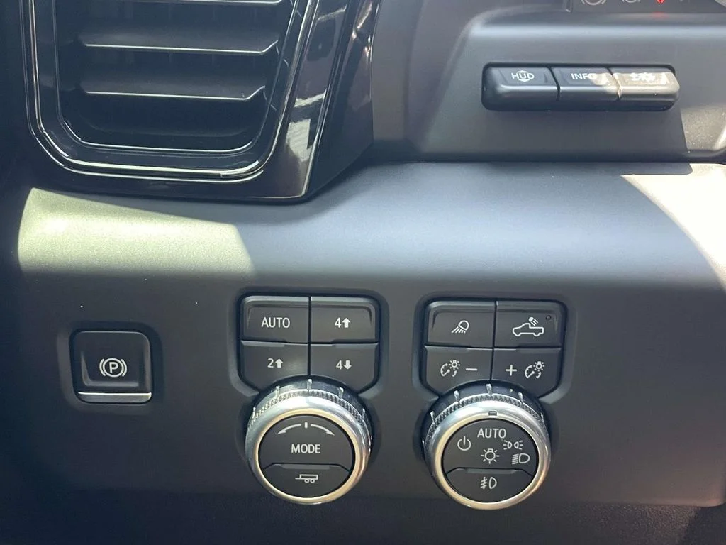 Used 2024 Summit White GMC AT4 image 26