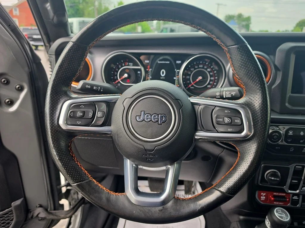 Used 2021 Gray Jeep Mojave image 16