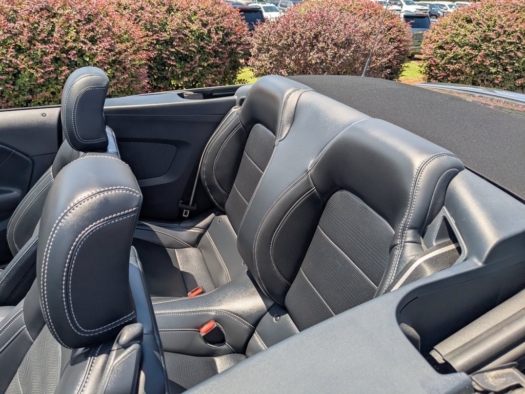 Used 2024  Ford GT Premium image 23