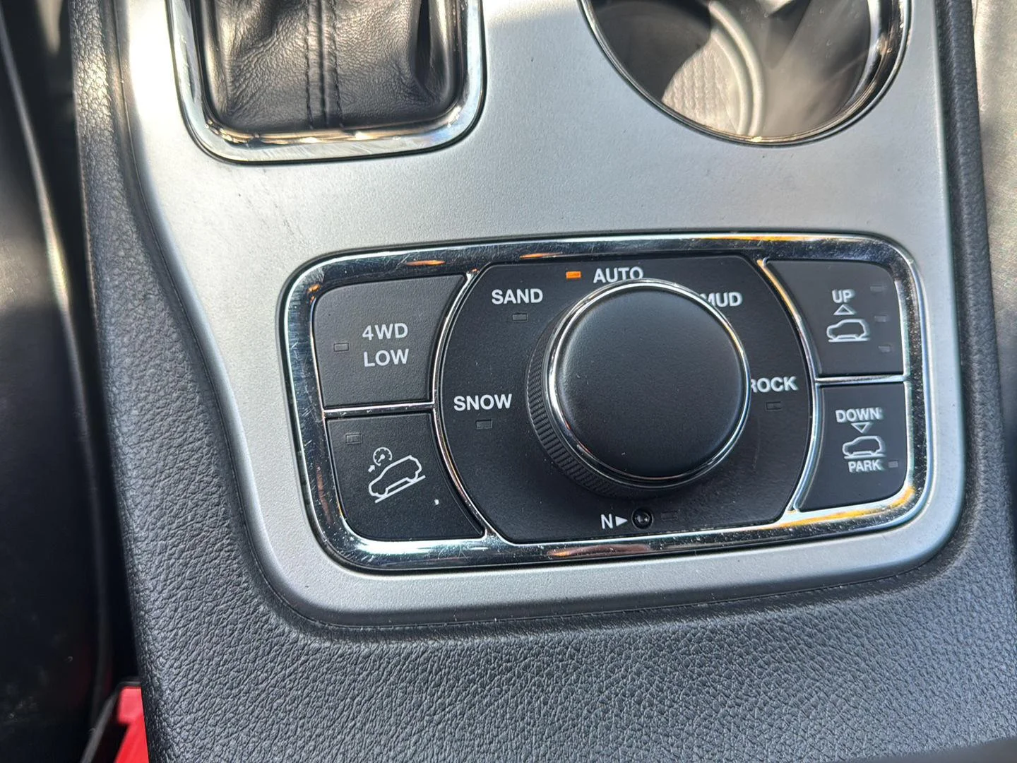 Used 2019 Bright White Clearcoat Jeep High Altitude image 10