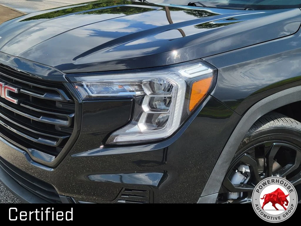 Used 2022 Black GMC SLE image 10