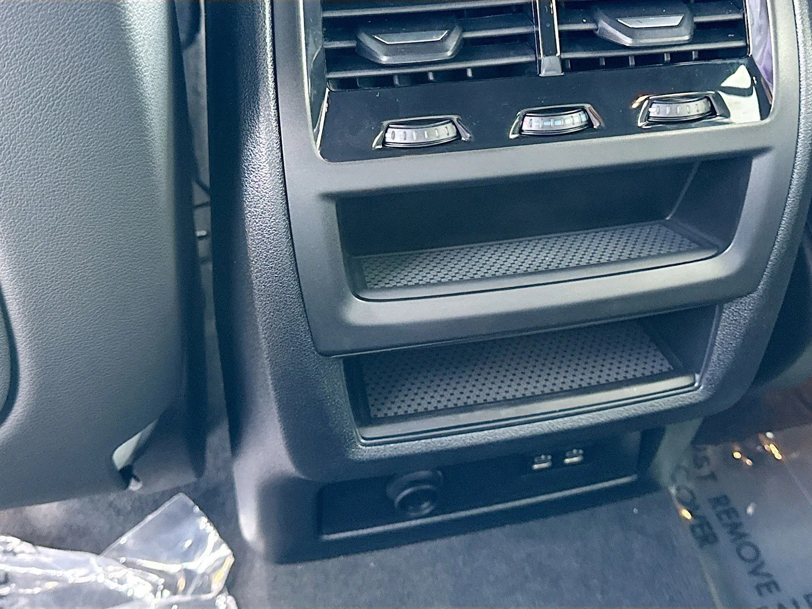 New 2026 Carbon Black Metallic BMW xDrive40i image 20
