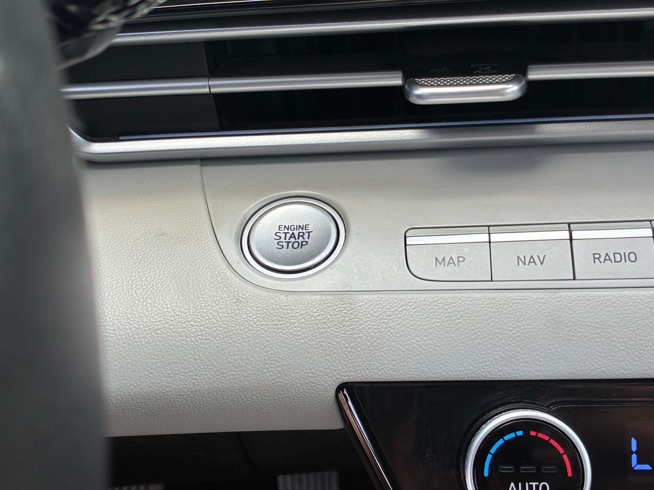 2024 Hyundai Elantra Limited - Photo 20