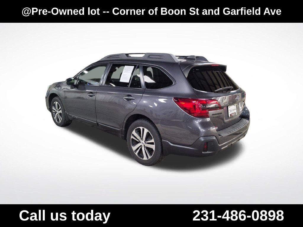Used 2018 Gray Subaru 2.5i image 3