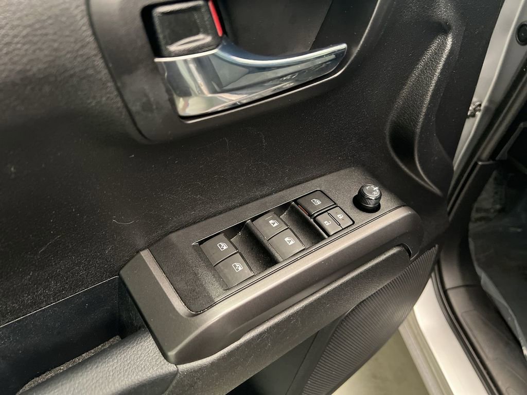 2021 Toyota Tacoma TRD Sport - Photo 13