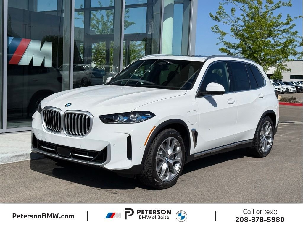 2026 BMW X5 xDrive50e's photo
