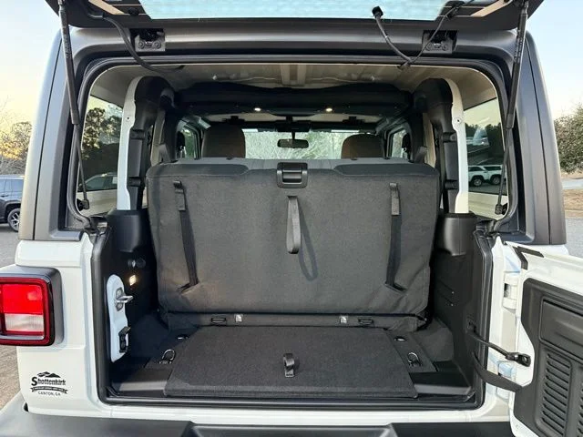New 2026 Bright White Clear-Coat Exterior Paint Jeep Sport image 26