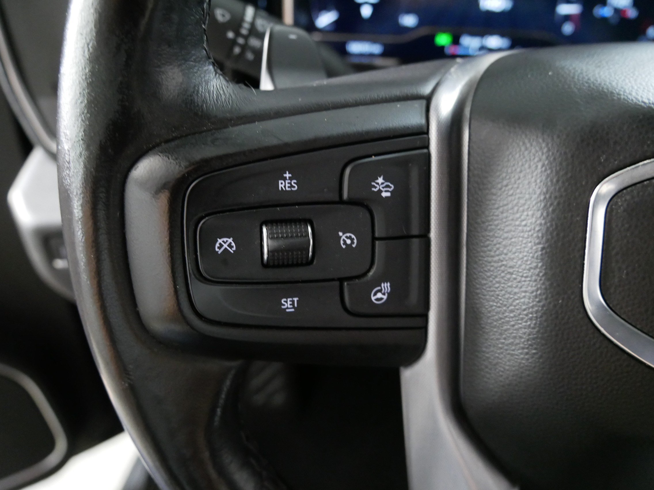 Used 2023 Titanium Rush Metallic GMC SLT image 27