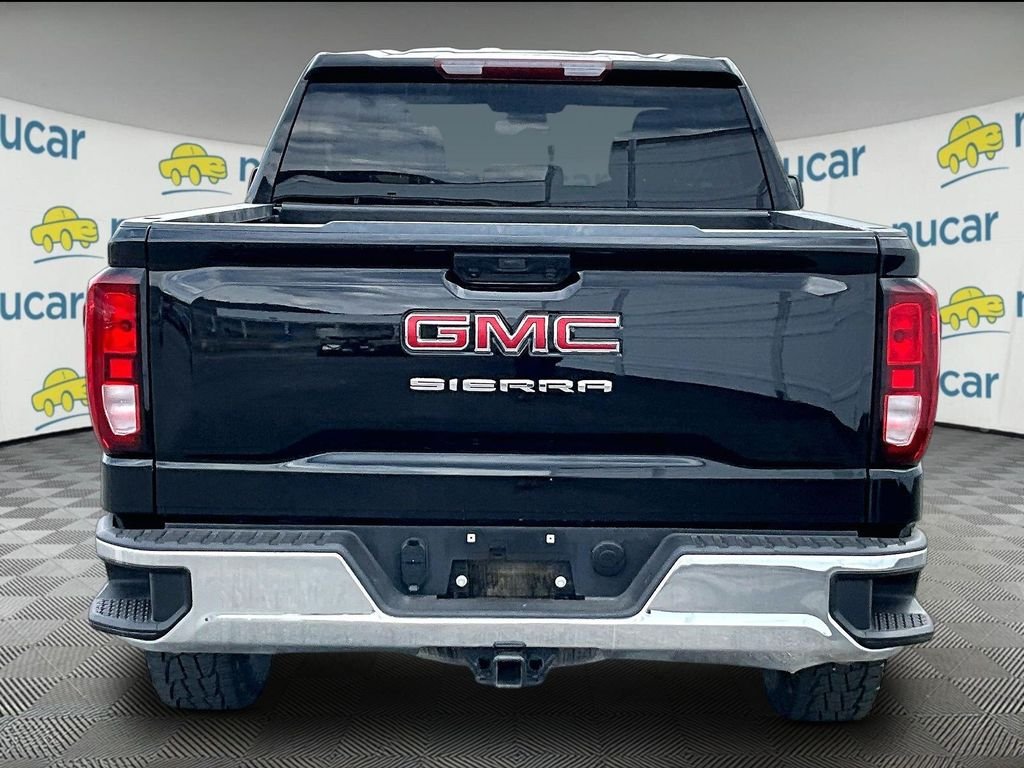Used 2024 Onyx Black GMC Pro image 5