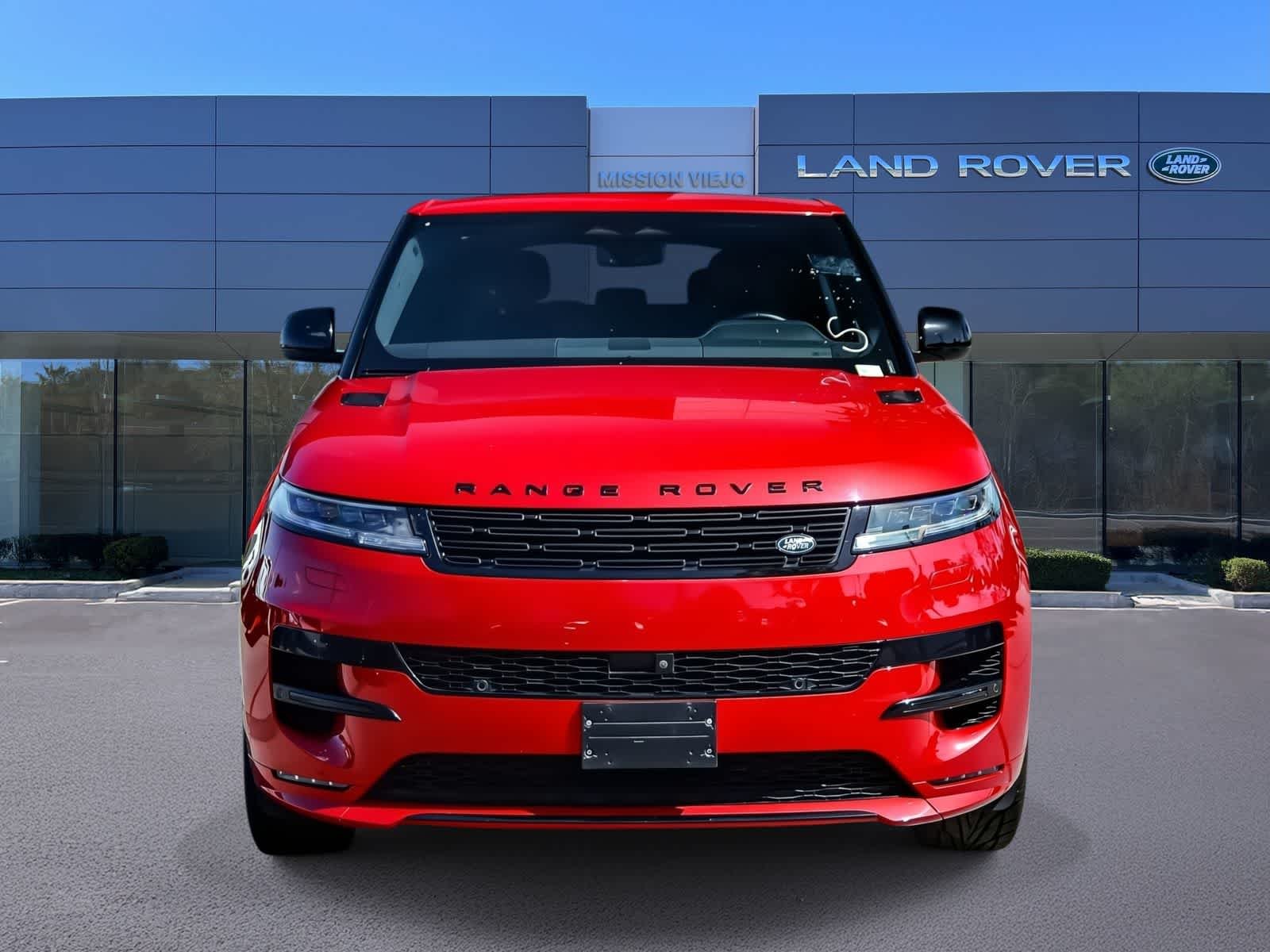 Used 2024 Red Land Rover Dynamic SE image 2