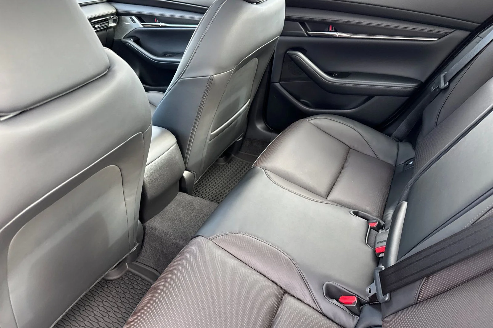 2026 Mazda Mazda3 Turbo Premium Plus - Photo 9