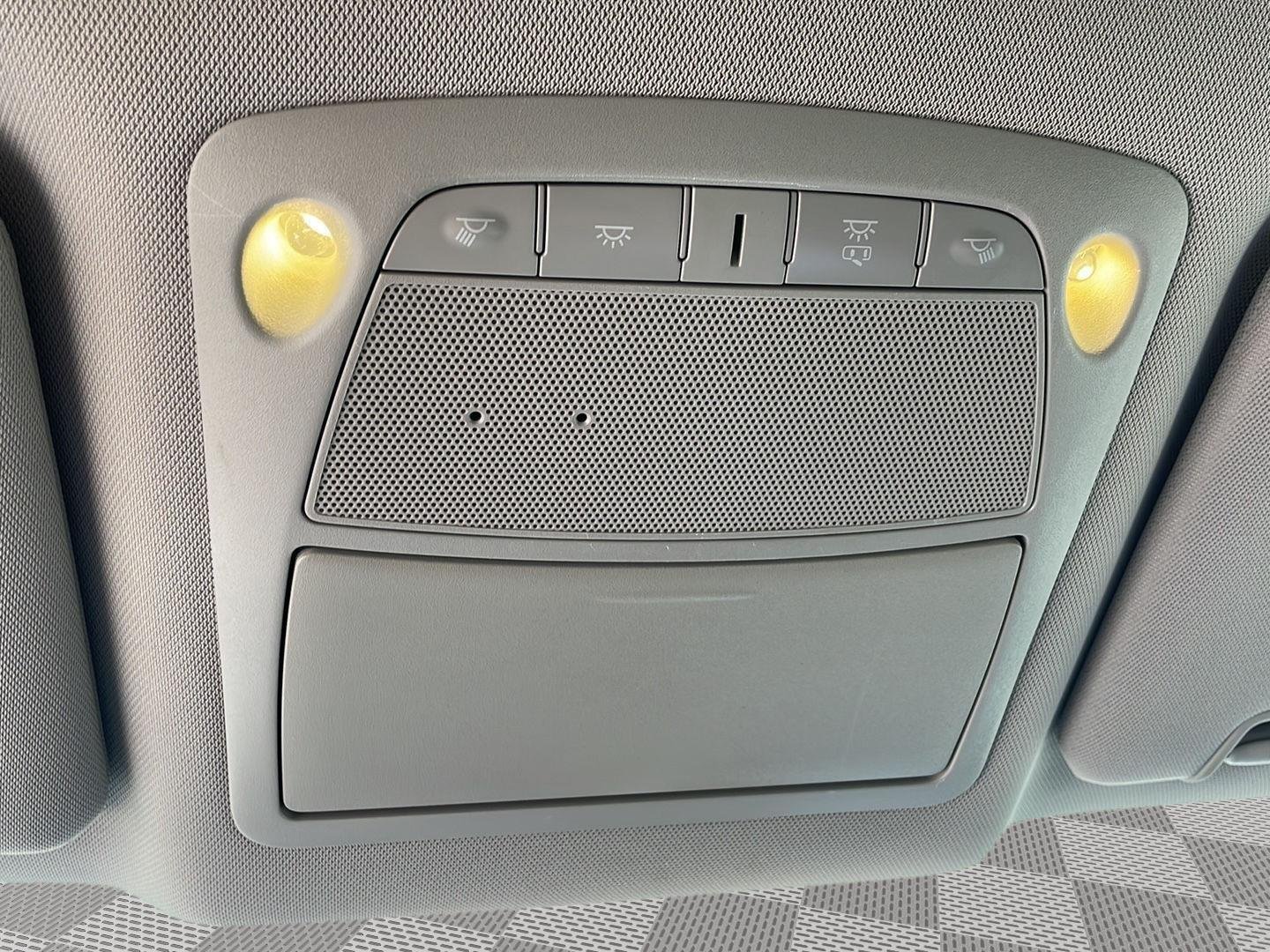 Used 2018 Brilliant Silver Nissan S image 15