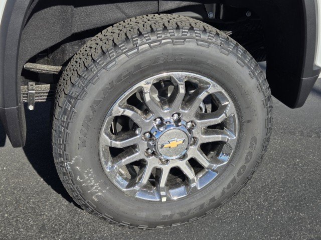 New 2026 Summit White Chevrolet LTZ image 50