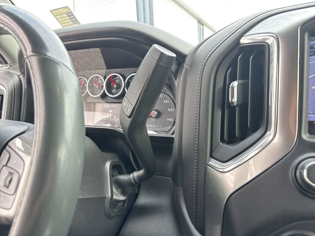 Used 2019 Silver Chevrolet RST image 22