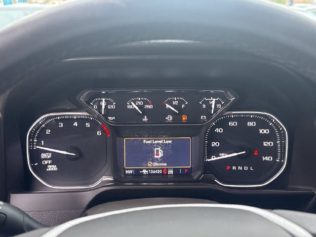 Used 2021 Red GMC SLT image 17