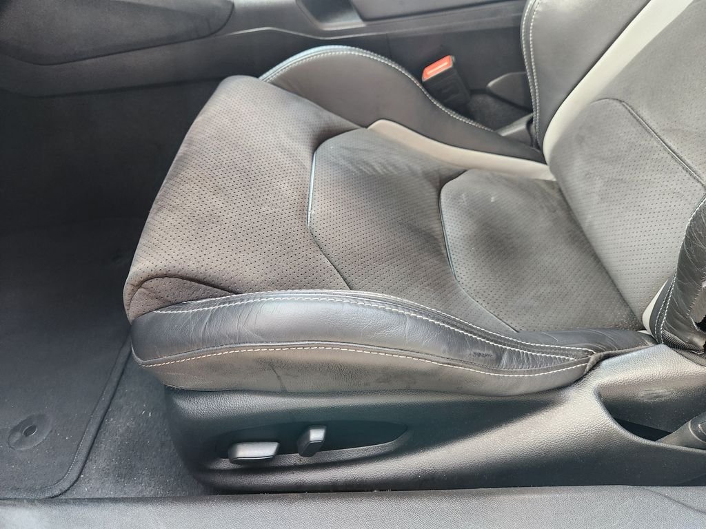 Used 2023 Sharkskin Metallic Chevrolet LT1 image 24