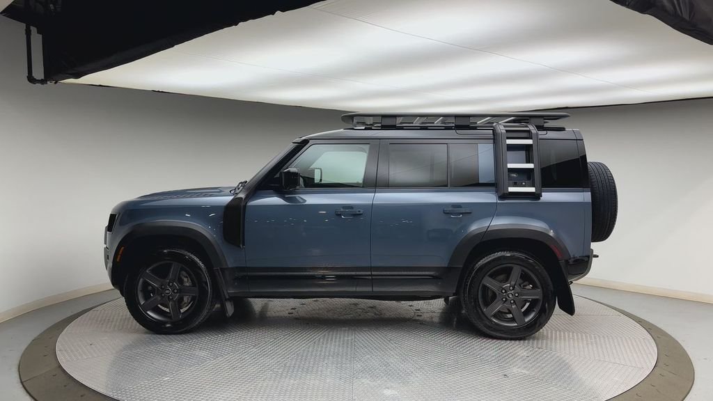 Certified Used 2023 Pangea Green Metallic Land Rover X-Dynamic SE image 5