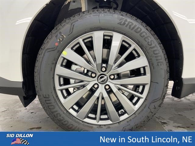 New 2026 Everest White Pearl Tricoat Nissan SL image 5