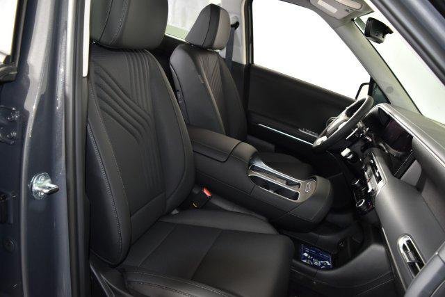New 2026 Gray Hyundai SEL Premium AWD image 82