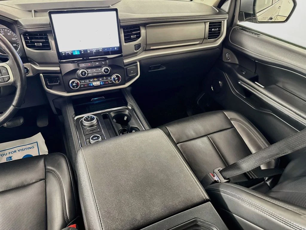 Used 2024 Silver Ford XLT image 29