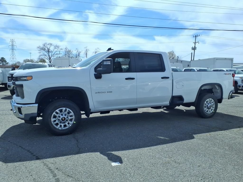 New 2026 Summit White Chevrolet WT image 7