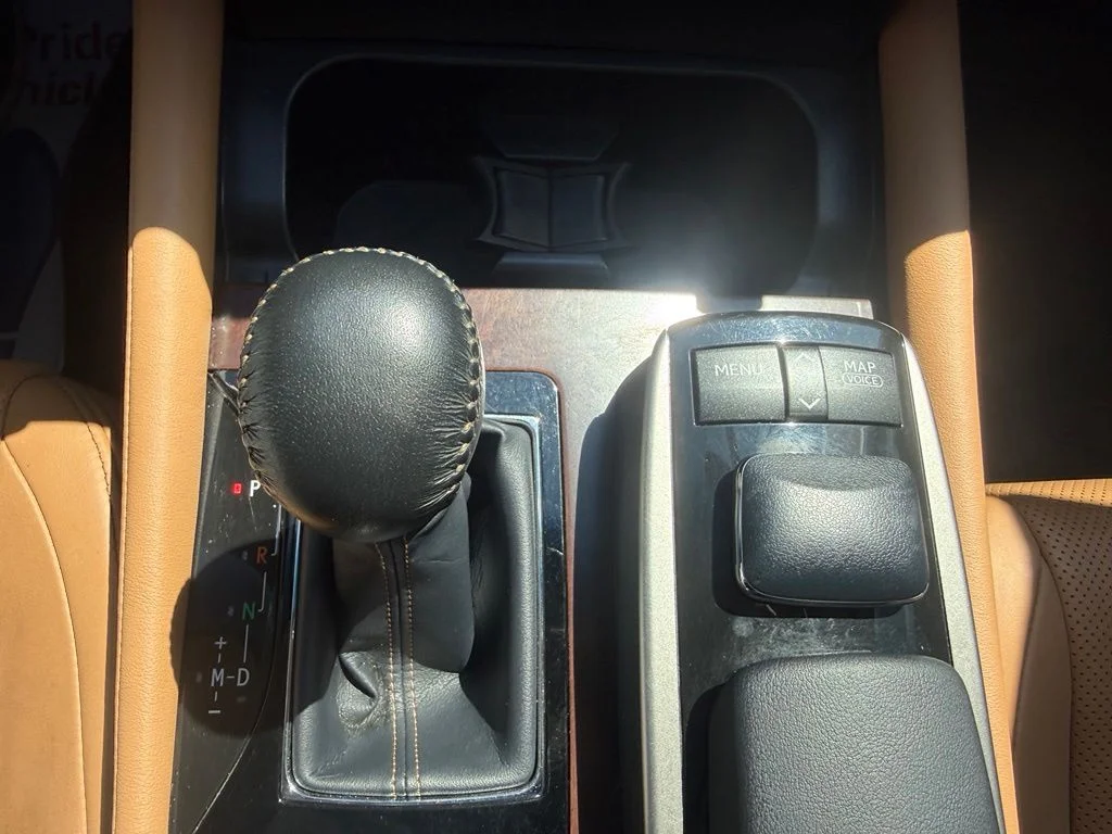 Used 2013 Cashmere Metallic Lexus 350 image 28