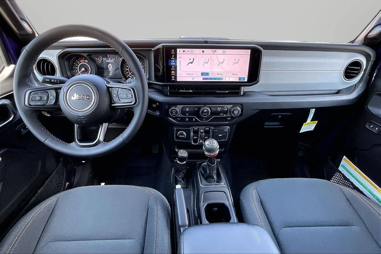 New 2026 Reign Jeep Sport S image 9