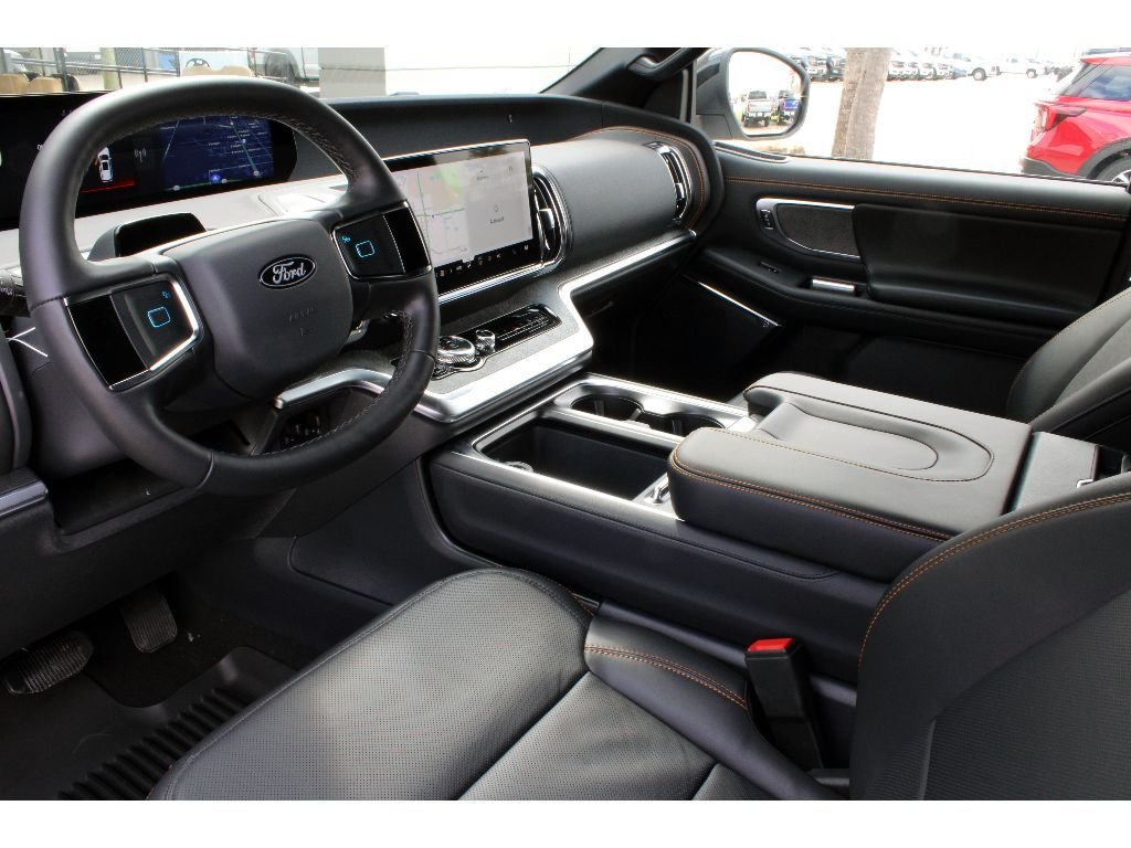 New 2026 Star White Metallic Tri-Coat Ford Tremor image 5