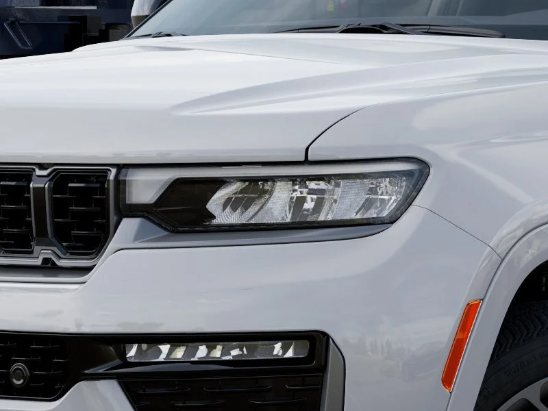 New 2026 Bright White Clear-Coat Exterior Paint Jeep Summit image 12