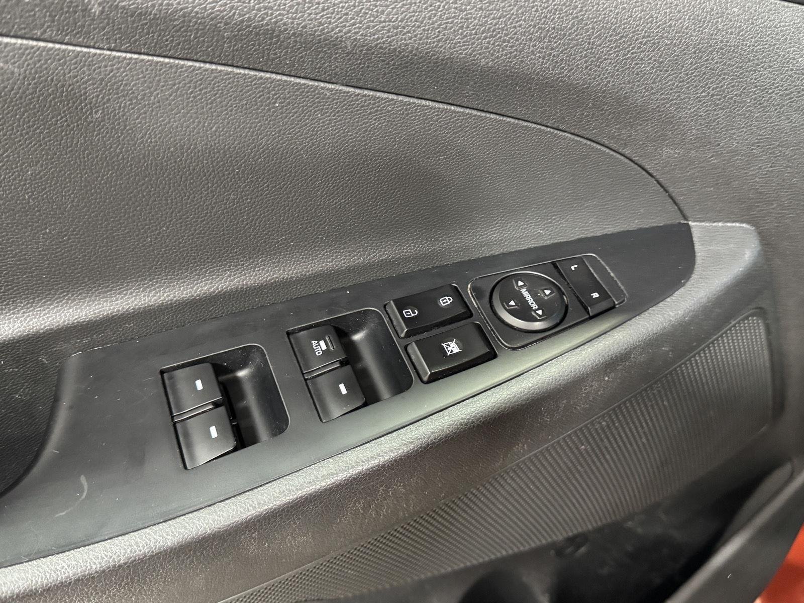 2017 Hyundai Tucson SE - Photo 24