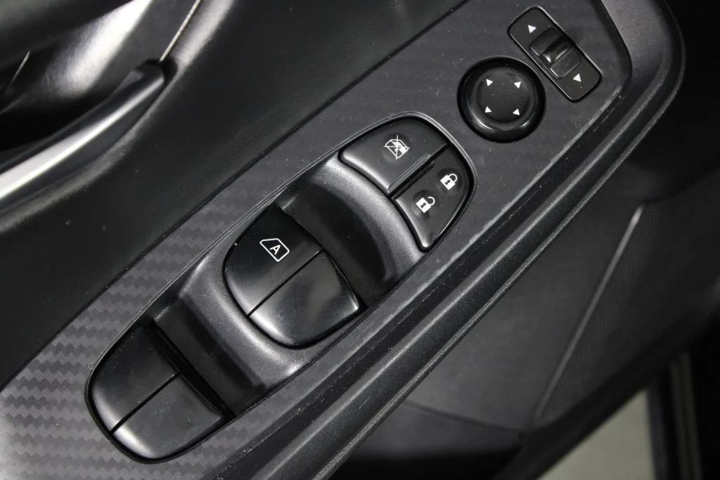 2024 Nissan Sentra SV - Photo 23