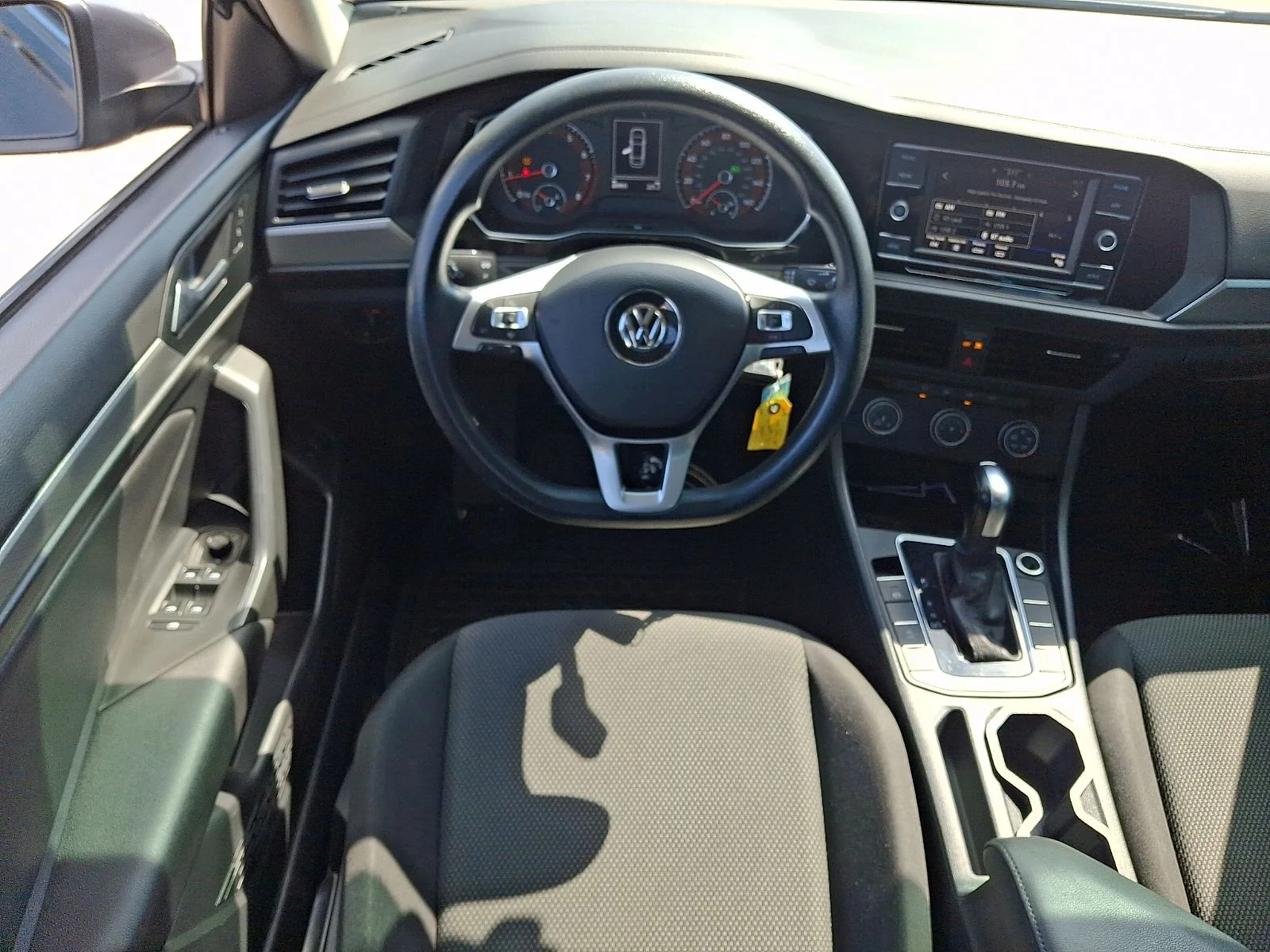 Used 2020  Volkswagen 1.4T S image 10