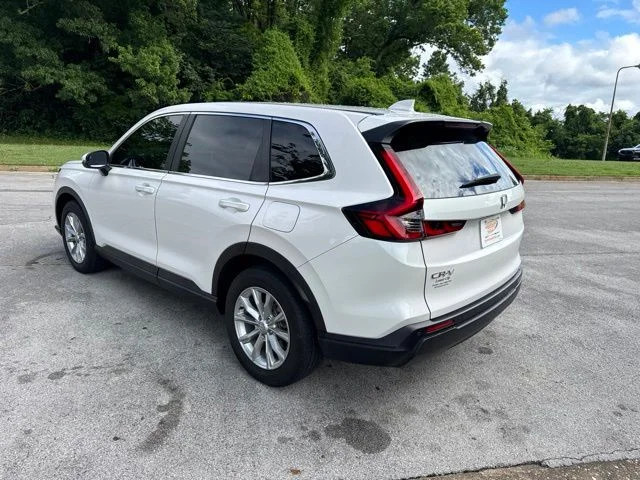 Used 2025 White Honda EX-L image 5