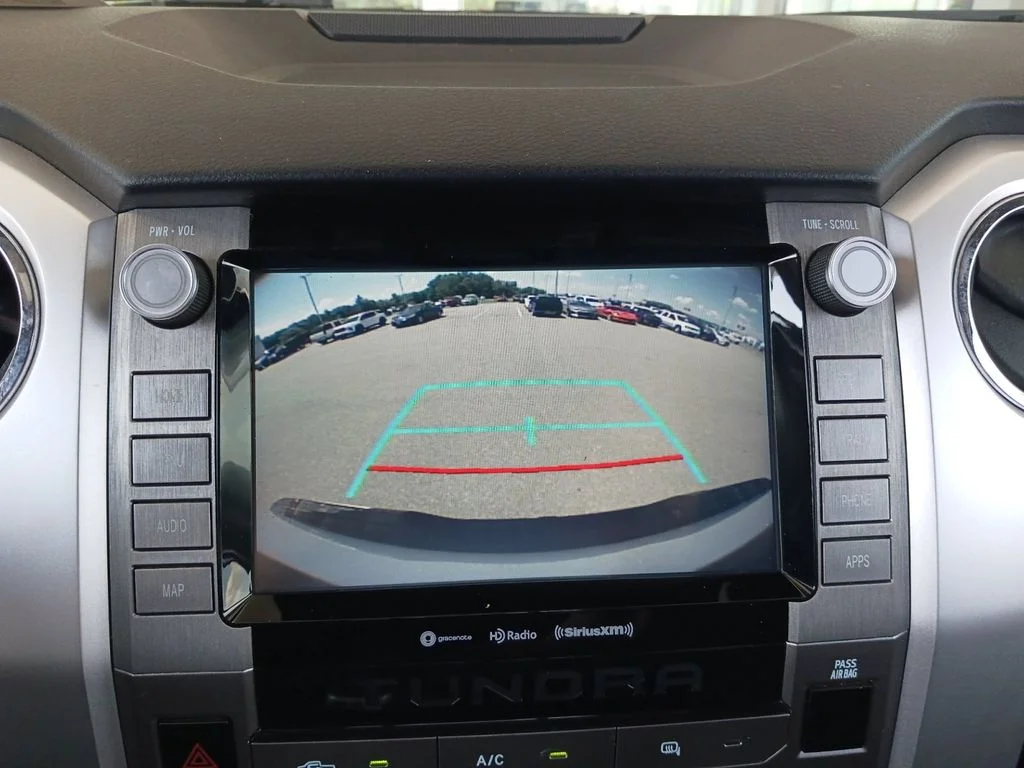 Used 2021 White Toyota SR5 image 21