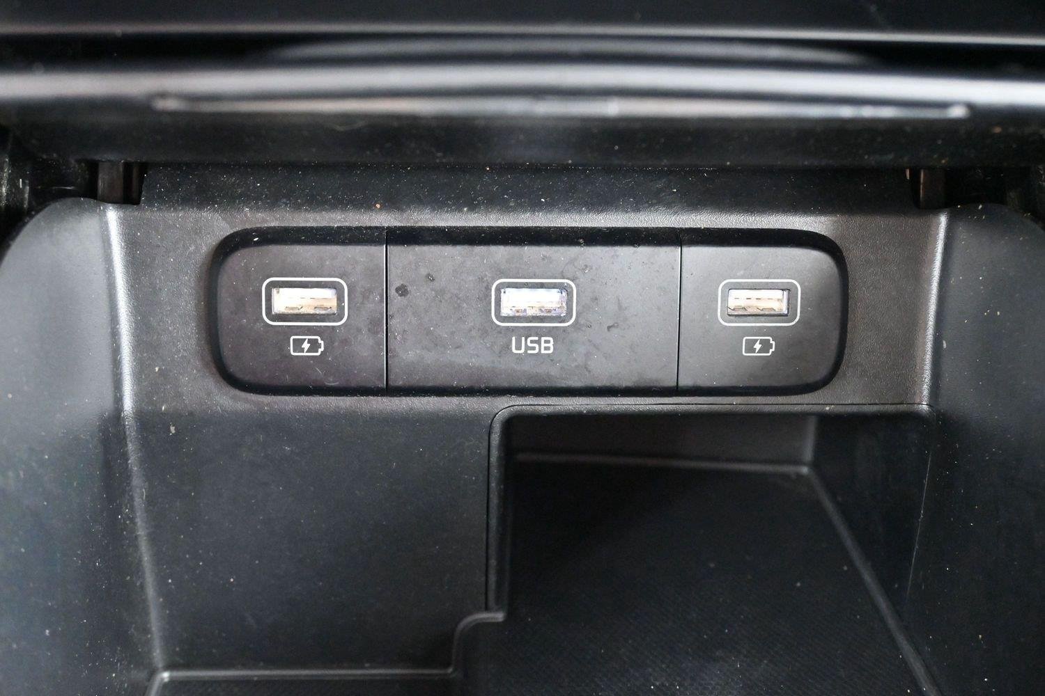 Used 2022 Gravity Gray Kia LX image 21